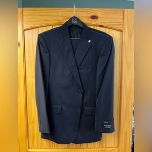 Brand new (never worn, untailored, tags attached) men’s Navy suit jacket.